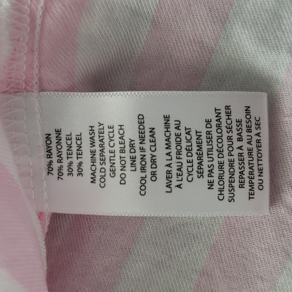 Beachlunchlounge stripped vneck button down - Picture 13 of 14